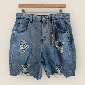 PrettyLittleThing Mid Blue Wash Recycled Distressed Boyfriend Denim Shor…
